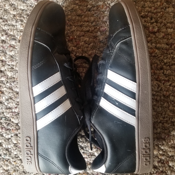Adidas sneakers - Picture 4 of 4